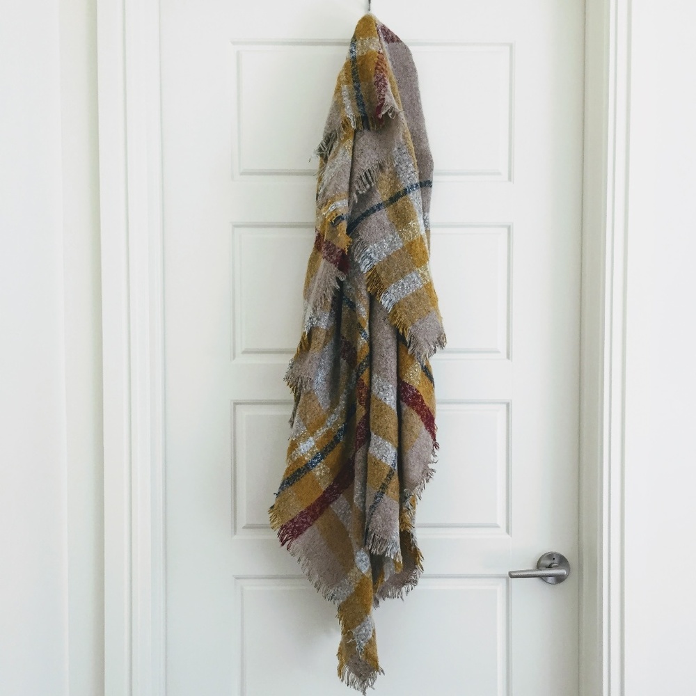 Plaid Blanket Scarf in fuzzy nubby knit